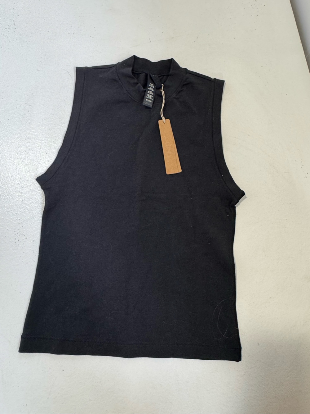 Skims fits mock-neck sleeveless tank top size small black